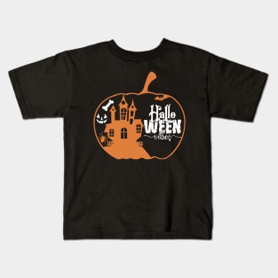 Spooky Halloween Design T-Shirt Kids T-Shirt